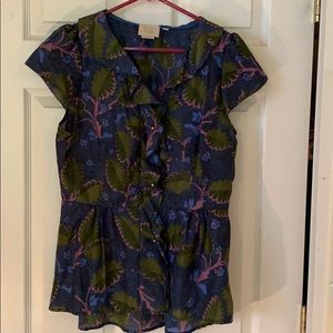 Adorable Anthropologie button front blouse